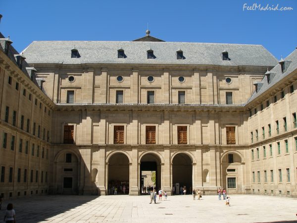 Patio de los Reyes, El Escorial
